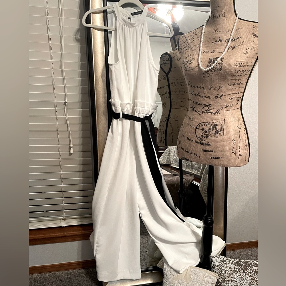 beautiful white jumpsuits, only worn once